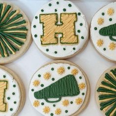 decorated cookies with the letter h on them