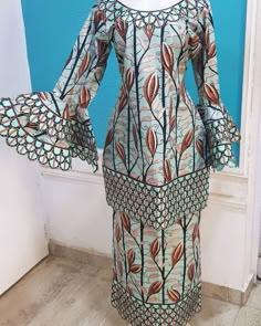 African Design Dresses Ankara, Hausa Ankara Skirt And Blouse, Ankara Top Styles, Ankara Skirt And Blouse, Chic Dress Classy