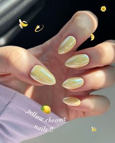 Yellow Nail Extensions, Acrylic Nail Designs New Years Almond, Pearl Yellow Nails, Pale Yellow Chrome Nails, Light Yellow Chrome Nails, Nails Inspiration Yellow, Yellow Cat Eye Nails, Yellow Chrome Nails Designs, Nail Inspo Yellow