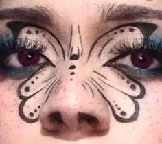 Grafic Liner Eye Makeup, Alt Graphic Eyeliner, Grafic Eyeliner Makeup, Hippie Eyeliner, Artsy Eyeliner, Bug Makeup, Simple Graphic Liner, Butterfly Eyeliner, Eyeliner Art