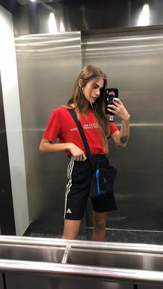 Sporty Wear, Ugly Outfits, Biker Shorts Outfit, Style Sportif, Tumblr Fashion, Oversized Style, Fashion Pictures, Aesthetic Fashion