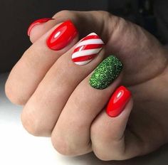 Christmas Holiday Red Green Glitter False Fake Press on Nails - Etsy Unghie Sfumate, Nail Colors Winter, Colorful Nails, Green Nail, Colorful Nail Designs