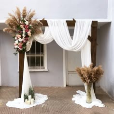 Beyaz pampas nişan söz masası konsept Wedding Food Table, Boho Backdrop, 18th Birthday Decorations, Engagement Events, Wedding Backdrop Decorations, Engagement Decorations, Floral Backdrop, Backdrop Decorations, Decor Home Living Room