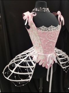 Куклы American Girl, 파티 드레스, Pink Corset, Diy Vetement, Mode Inspo, Marie Antoinette, Stage Outfits, Costume Design