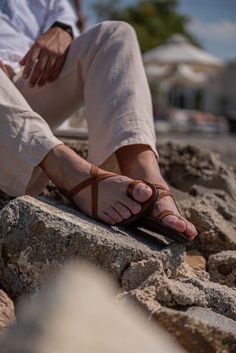 Men Leather Sandals, Sandals Greek, Toe Ring Sandals, Foot Socks, Mens Leather Sandals, Handmade Sandals, Toe Ring, Greek Sandals, Sport Sandals