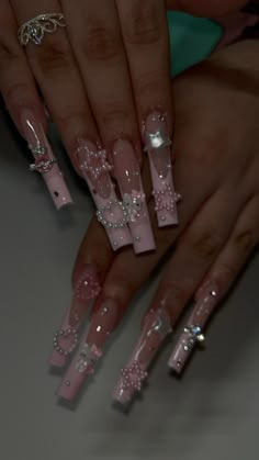 Xl Nails, Nails Basic, Nails Kawaii, Kitty Nails, Nails Y2k, Basic Nails, Long Acrylic, Fall Acrylic Nails, Hello Kitty Nails