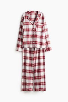 Pajamas in soft cotton flannel with a shirt and pants. Long-sleeved shirt with a resort collar  buttons at front  and a patch chest pocket. Pants with an elasticized  drawstring waistband. Men's Sleep And Loungewear, Plaid Pjs, Warm Pajamas, Classic Pajamas, Plaid Pajama Pants, High School Outfit, Winter Pajamas, Plaid Pajamas, Pajama Pant