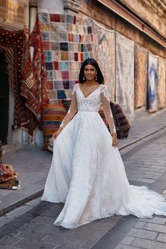 Azra Gown - Lace Bridal Gown with Pearl and Floral Details Memorable Wedding, Cream Skirt, Pearl Details, Beaded Tulle, Wedding Look, Floral Gown, Lace Bridal Gown, Tulle Gown, Beaded Gown