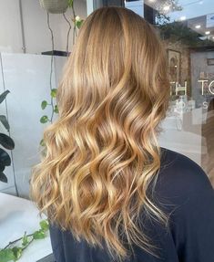 Blonde Baylayage, Beachy Blonde, Blond Beige, Summer Haircuts, Warm Blonde, Hairdo For Long Hair, Hair Color Balayage, Blonde Bombshell