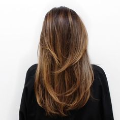 Brunette Blowout, Haircuts Straight Hair, Brown Blonde Hair, Haircuts For Long Hair, Cut My Hair, Hair Inspo Color, Long Hair Cuts, Aesthetic Hair, Layered Hair