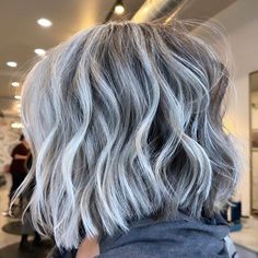 Hassle-Free Transitioning to Gray with Silver Balayage Natural Lowlights, Grey Hair Lowlights, Transitioning To Gray Hair, Silver Balayage, Ash Grey Hair, Dark Grey Hair, Grey Bob Hairstyles, Grey Hair Care, Gray Balayage