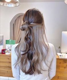 Blonde Underneath Hair, Hair Doos, Bold Hair Color, Long Hair Tips