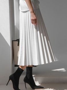 Vegan leather pleated skirt. Flared A Line. Model is in MINUSEY ONE SIZE. ✔️ Free worldwide express shipping over $100✔️ Loved by 6,500+ customers✔️ Limited edition collections, maximum style⠀⠀⠀⠀⠀⠀⠀⠀⠀Stay ahead of the trend with can’t-find-anywhere-else staples. Your closet will thank you 💕 * MINUSEY ONE SIZE = EU 34-38, US 2-6* 100% PU Leather* Dry clean* Made in Korea - Model Height: 172cm/5'7" (US2, EU34) Pleated Flare Skirt, Leather Pleated Skirt, Leopard Skirt, Mermaid Skirt, Leather Mini Skirts, Clothes To Buy, Flare Skirt, The Trend, Model Height