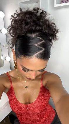 4c Homecoming Hairstyles, Hair Styles In A Bun, Curly Hair Styles Ponytail, Prom Hair Styles Up, Zigzag Bun Hairstyle, Curly Pony Tailed Hairstyle, Zig Zag Slick Back Bun, Gel Bun Hairstyles, Zig Zag Curly Hairstyle