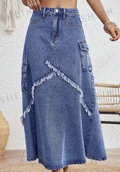 Girls Denim Skirts, Diy Embroidery Patterns, Moda Jeans, African Traditional Dresses, Denim Crafts, Denim Diy, Jeans Diy, Old Jeans, Denim And Lace