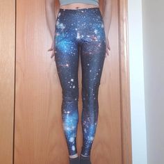 OG Blackmilk Galaxy Leggings in Size XS. Excellent condition, tag was cut. These are the original Blackmilk Galaxy leggings before they changed their material years ago.  Measurements: Waist: 24.5"-27" (stretchy) Hips: 35"-36.5" Length: 35.2" Galaxy Print Leggings, Velvet Skater Skirt, Galaxy Leggings, Galaxy Print, Womens Leggings, Black Milk, Print Leggings, 60s Fashion, Ivory Lace