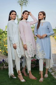 Chiffon Trousers, Hand Embroidered Shirt, Cloth Ideas, Fashion Week 2024, Garage Sale Finds, Simple Kurta Designs, Kurti Patterns, Pakistani Fashion Casual