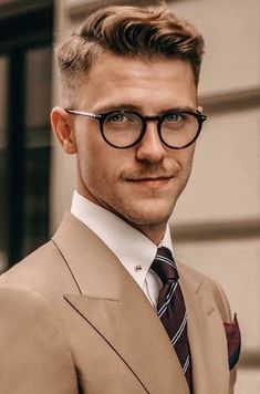 Men Hairstyle With Glasses, Old Money Haircut Short, Oldmoney Haircut For Men, Old Money Hairstyles Men Short, Old Money Glasses Men, Old Money Hair Men, Old Money Haircut Men, Old Money Hairstyles Men, Old Money Haircut