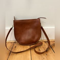 Madewell Transport Saddlebag In English Saddle With Two Strap Options. Vguc. No Longer Sold. Madewell Saddle Bag, Everyday Brown Saddle Bag With Detachable Strap, Brown Crossbody Saddle Bag With Detachable Strap, Madewell Transport Saddlebag, Leather Saddle Bag With Removable Pouch, Rectangular, Madewell Bags, English Saddle, Saddle, Saddle Bags