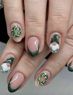 #gnomes French Cartoon, Wreaths Design, French Cartoons, Cartoon Santa Claus, Green French, Cartoon Santa, Festival Nails, Xmas Nails, Christmas Nail Designs