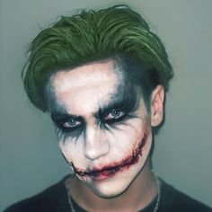 Joker Cosplay Men, The Joker Makeup For Men, Joker Makeup Man, Joker Makeup For Men, Simple Joker Makeup For Men, Halloween Makeup Ideas For Men, Joker Halloween Makeup Men, Joker Costume Men, Joker Makeup Men