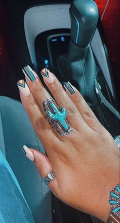 Black Western Nails Acrylic, Cute Western Fall Nails, Nails Design Western, Tourquise Jewelry Outfits, Easy Western Nails, Fall Country Nails, Punchy Nail Ideas, Nfr Nails Designs, Western Wedding Nails