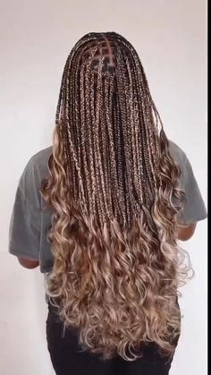 Mèches pour braids French Curls pre stretched Dream Hair Braids Black Curly Braided Hairstyles, French Goddess Braids, Black And Blonde Ombre Knotless Braids, Beautiful Hair Styles Braids, Braiding Hair Bun, Black Hair Braid Styles, Curl Braid Hairstyles, How To Box Braid Your Own Hair, Braid Hair Colors