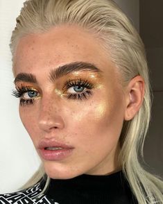 Make Up Gold, Gold Makeup Looks, Makeup Gold, Glitter Makeup Looks, Big Lashes, Beauty Makeup Photography, Braut Make-up, Gold Makeup