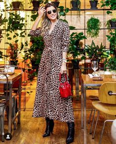 Botas Outfit, Look Animal Print, High Heel Dress Boots, Printed Kurti Designs, Tiger Print Dress, Zara Looks, Leopard Print Maxi Dress, Animal Print Outfits