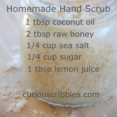 Homemade Hand Scrub, Hand Scrub Homemade, Săpunuri Handmade, Homemade Scrub, Scrub Diy, Sugar Scrub Recipe, Diy Body Scrub, Homemade Lotion, Diy Kosmetik