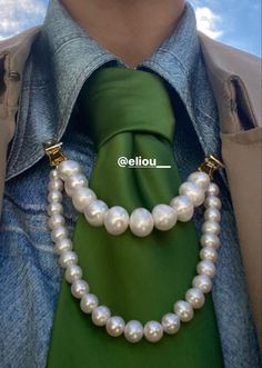 Pearl Tie Outfit, Jean Jacket Design, Fashion Top Outfits, Fashion Line, Edgy Outfits, Anton, Diy Fashion, Diy Clothes