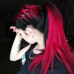 Red Ombre Hair, Cool Braid Hairstyles, Bright Hair, Scene Hair, Red Hair Color, Cool Hair Color, Crazy Hair, Model Hair