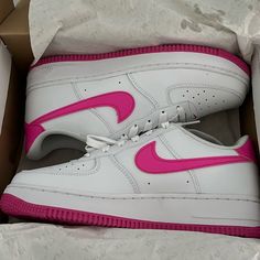 Nike Air Force White Size 7y Nike Air Force 1 White With Contrast Sole, White Nike Air Force 1 With Contrast Sole, Pink Nike Air Force 1 With Synthetic Material, Pink Nike Air Force 1 With Round Toe, White Cushioned Sneakers For School, Nike Air Force White, Shoes Nike Air Force, Shoes Nike Air, Nike White