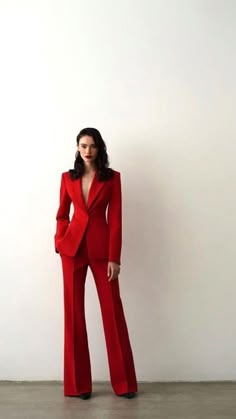 Md Suits, Grad Outfits, Woman Suit, Jumpsuit Outfits, Celebrities Fashion, Dress Classy, Formal Outfits