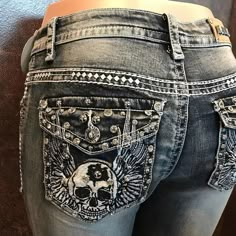 Beauty Dark Grey Skull Jeans For Women - Wonder Skull Rhinestone Clothes, Goth Jeans, Emo Jeans, Skull Jeans, Skull Pants, Jeans With Rhinestones, Rhinestone Outfit, Pants Ideas, Unique Pants