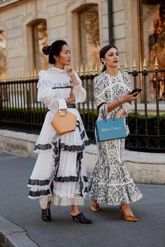 Straight Cut Jeans, Paris Fashion Week Street Style, Looks Street Style, Street Style Trends, The Best Street Style, Street Style Paris, Street Style Summer, Best Street Style, Street Style Chic