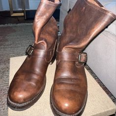 Frye Veronica Short - Redwood Size 9 Frye Veronica Short, Frye Veronica, Moto Boots, Women Shoes, Boots, Women Shopping, Color