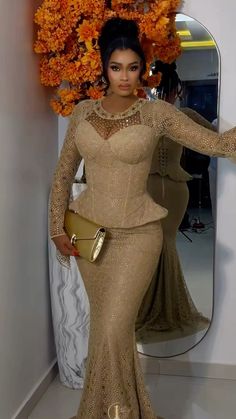 Pinby: @theaishaaaa 💕 African Bridal Dress, Classy Short Dresses, Nigerian Lace Styles Dress, Nigerian Lace Styles, Corset Styles, Ankara Long Gown Styles, African Lace Styles, Chic Dress Classy