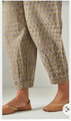 Lowers Designs For Women, Chudidar Pant Designs Latest, Salwar Suit Pants Design, Dress Pant Design For Women, Kurta Bottom Design, Printed Cotton Pants, Salwar Styles Pants, Stylish Lower For Women, Chudidar Pants Designs Cotton