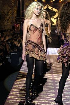 Punk Elements, Robert Cavalli, 90s Runway Fashion, Grunge Fairycore, John Galliano, Soft Grunge, Dark Fashion, Roberto Cavalli