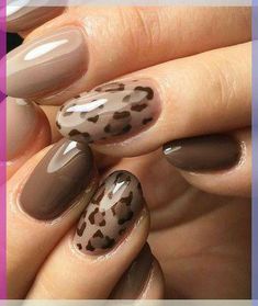 Elegant Leopard Nails, Subtle Leopard Print Nails, Fall Nails With Leopard Print, Fall Pedicures Ideas, Cute Leopard Nails, November Nails Ideas 2023, Fall Cheetah Print Nails, Fall Toe Designs, Leopard Print Pedicure