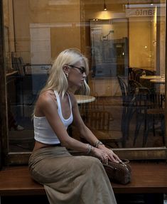 Alisha Core, Aesthetic Pics, Skirt Outfit, 2024 Fashion, Basic Outfits, Looks Style, Mode Inspiration, Looks Vintage