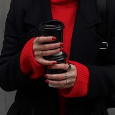 Classy Aesthetic, Looks Street Style, Red Sweater, Red Outfit, Aesthetic Photo, Aesthetic Outfits, Red Sweaters, Red Nails