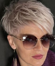 Easy Curly Hairstyles, Short Haircuts Ideas, Short Sassy Haircuts, Haircuts Ideas, Pixie Haircut For Thick Hair, Super Short Hair