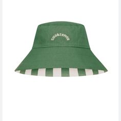 New With Tags Cotton Green Stripe Reversible Front Hat Brand Name Graphics White Nike Hat, Striped Bucket Hat, White Bucket Hat, Nike Headbands, Chloe Sunglasses, Free People Bags, Raffia Hat, Nike Hat, Pink Bodycon Dresses