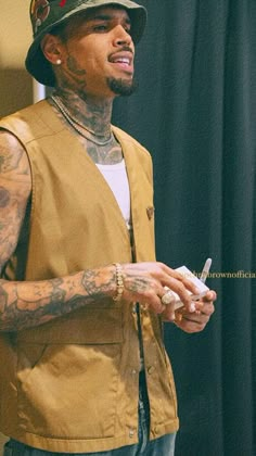 Chris Brown Tattoos, Chris Brown Hair, Chris Brown Photoshoot, Chris Brown Outfits, Chris Brown Style