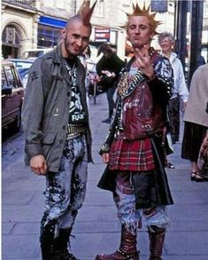 80s Punk Fashion, Lila Party, Punk Mode, Punk 80s, Punk Subculture, Look 80s, Punk Boy, 70s Punk, 90s Punk