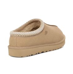 Cute Uggs, Ugg Tasman Slippers, Ugg Tasman, Limited Edition Sneakers, Shoe Inspo, Swag Shoes, Classic Boots, School Shoes, Outdoor Wear