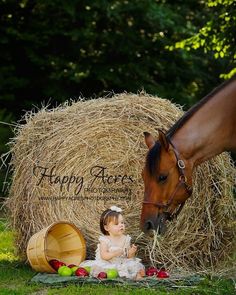 Horse Riding Gear, Unicorn Pony, Pictures With Horses, Foto Newborn, Country Photography, Toddler Photos, Photo Shoot Ideas, Farm Photo, Mini Horse