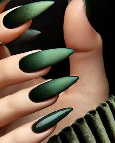 Tamara Margaryan (@naildesignby_tamara) • Instagram photos and videos Green Fall Nail Designs, Forest Green Nails, Green Nails Designs, Digital Nail Art, Matte Green Nails, Matte Acrylic Nails, Nail Picking, Lace Nail Art, Usa Nails